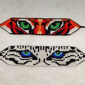 These bracelets reflects the eyes of the wild animals of our Latin country